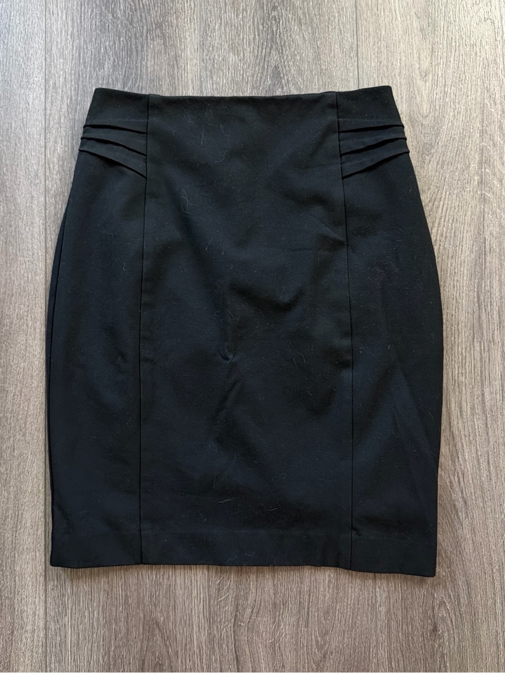 Express Classic Black Pencil Skirt - Sleek Office Style Sz 2